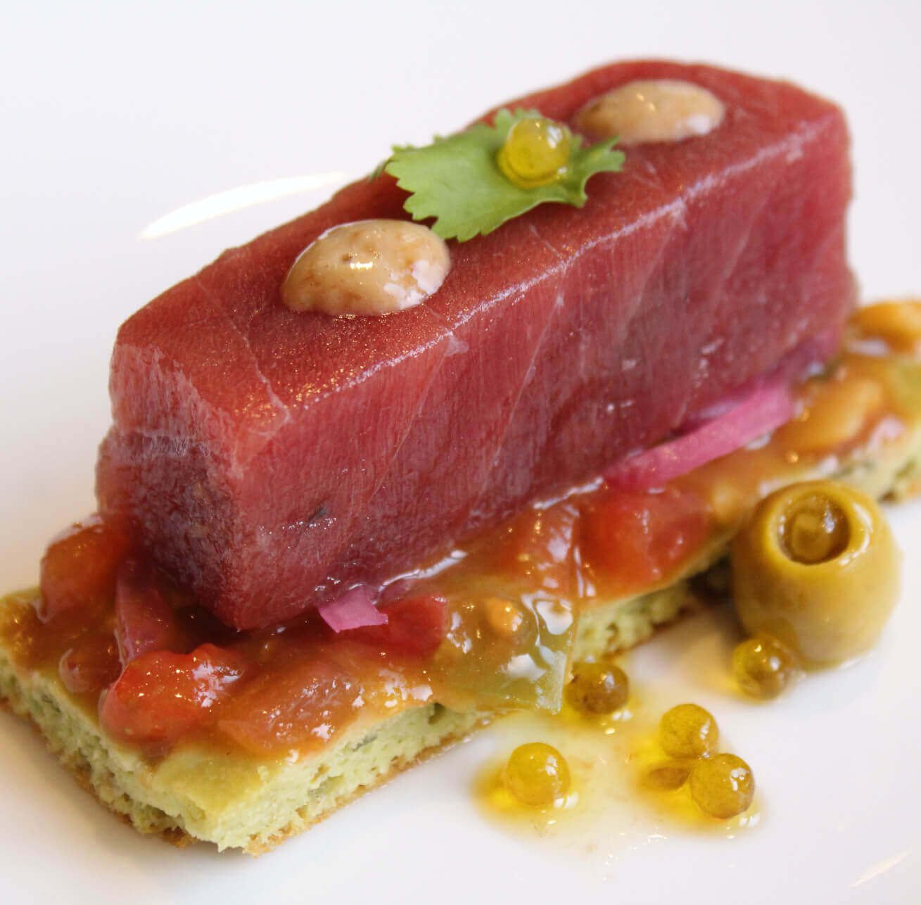 Receta de bizcocho de aceituna Manzanilla y aguacate