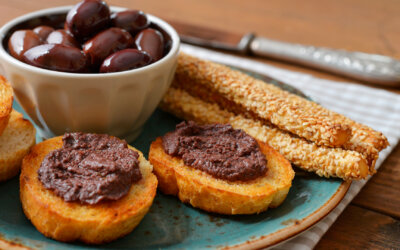 Con qué acompañar el paté de aceitunas negras